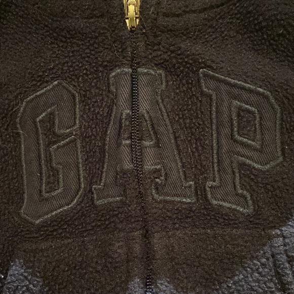 3-6 month navy blue fleece GAP zip up hoodie - Picture 3 of 6